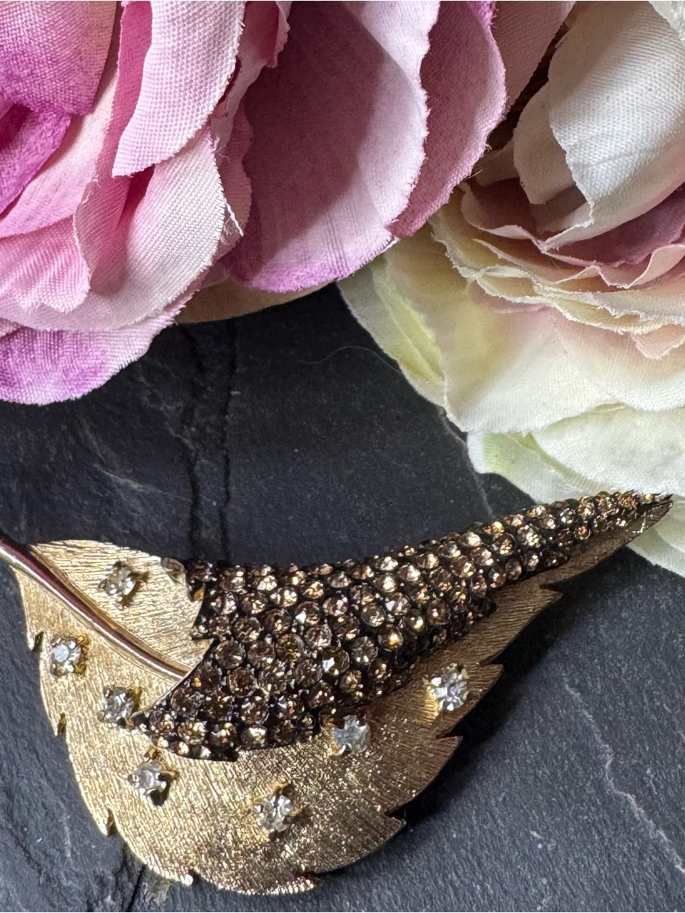 Vintage Signed Boucher for Avon of Belleville Leaf Brooch Pin #49728 Canada